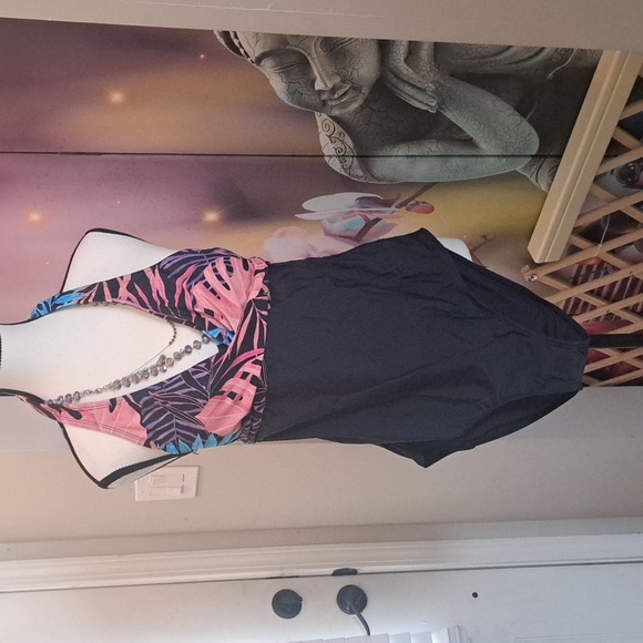 NWT CUPSHE SWIMSUIT - Picture 1 of 7